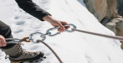 攀登安全的“守護(hù)神”：你的登山扣，CE認(rèn)證EN 12275:2013標(biāo)準(zhǔn)解讀！